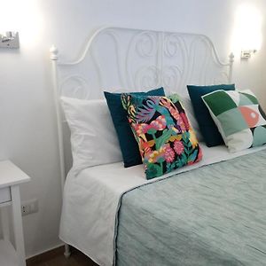 Mareluna Rooms